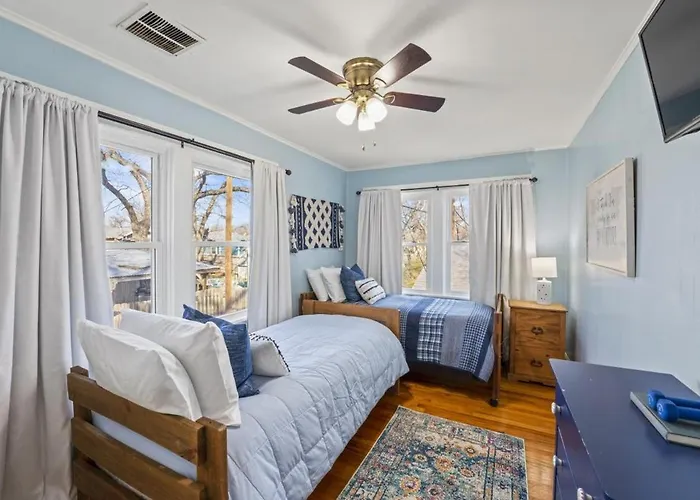 2 Mi From Downtown Worth 3* Fort Worth